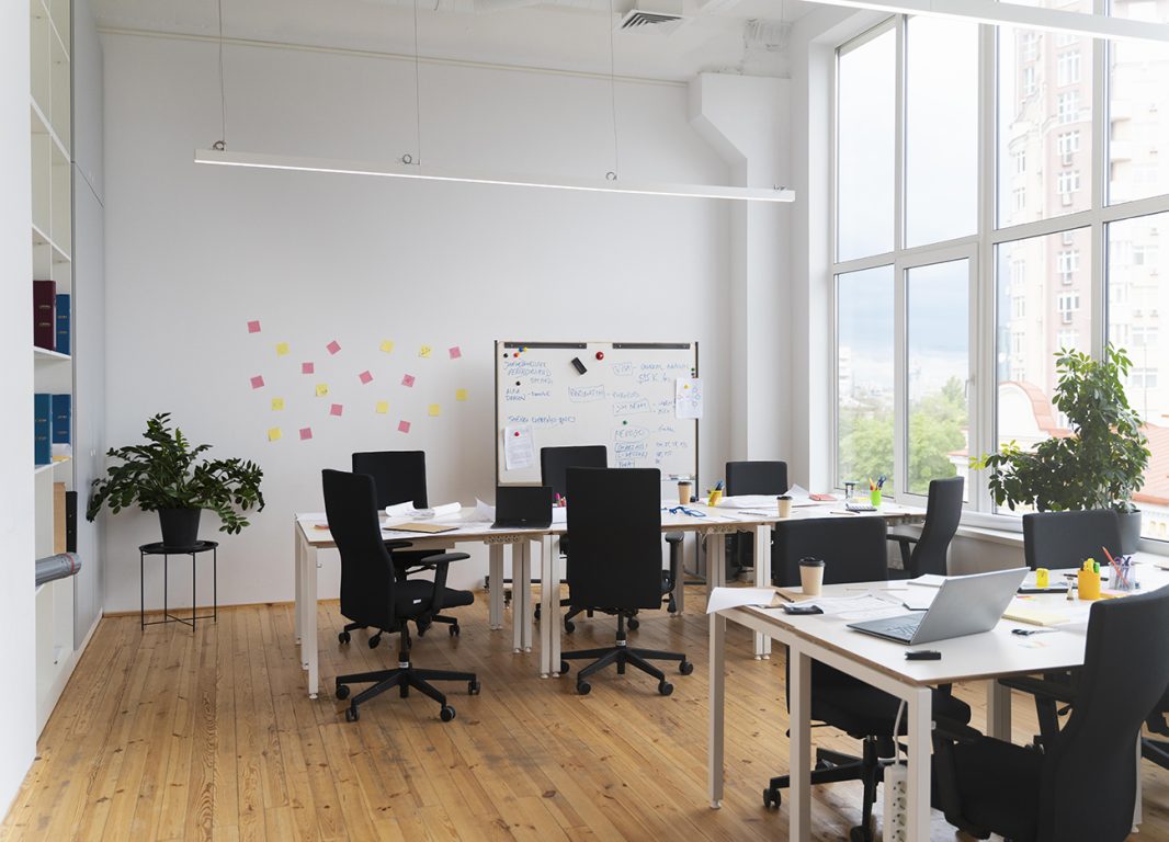 empty-room-with-chairs-desks